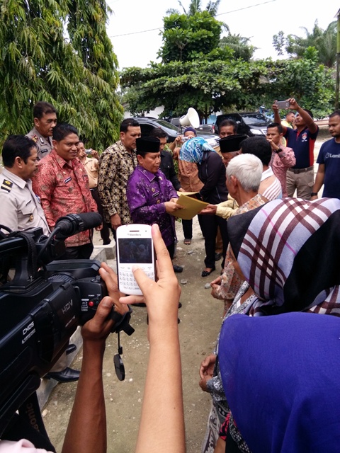 165 Warga Koto Raya Rohul Terima Sertifikasi Lahan Ekstran